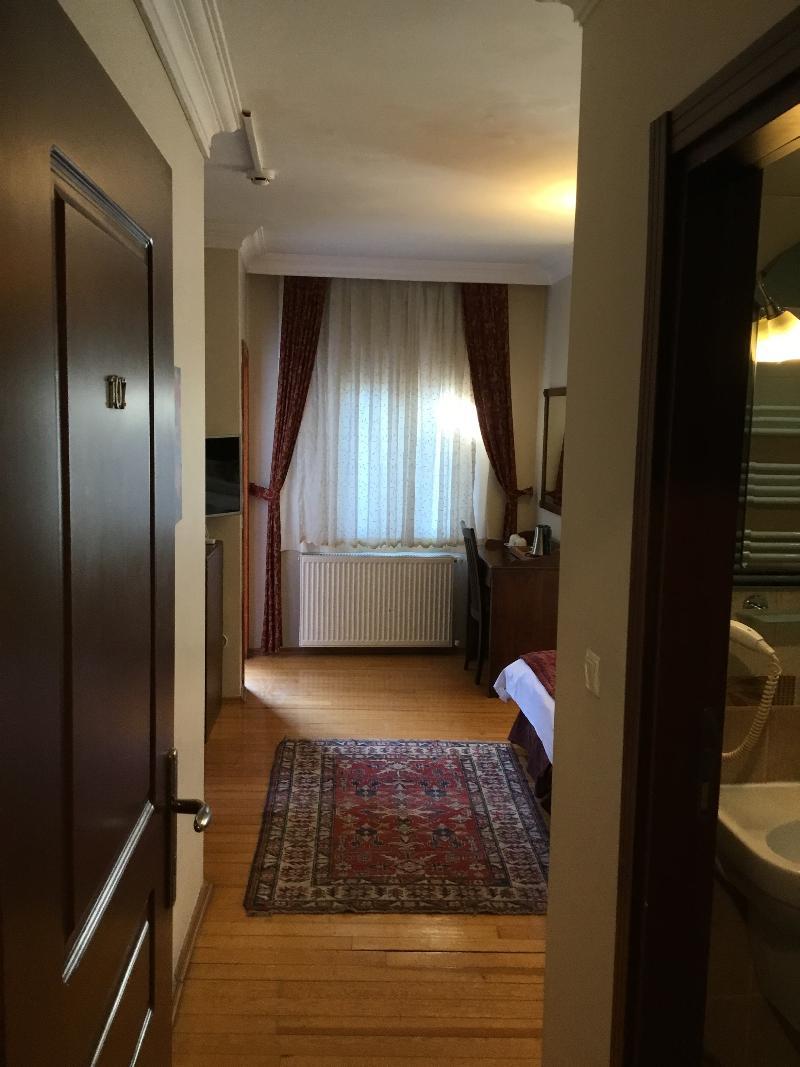 Otel Berce 2*